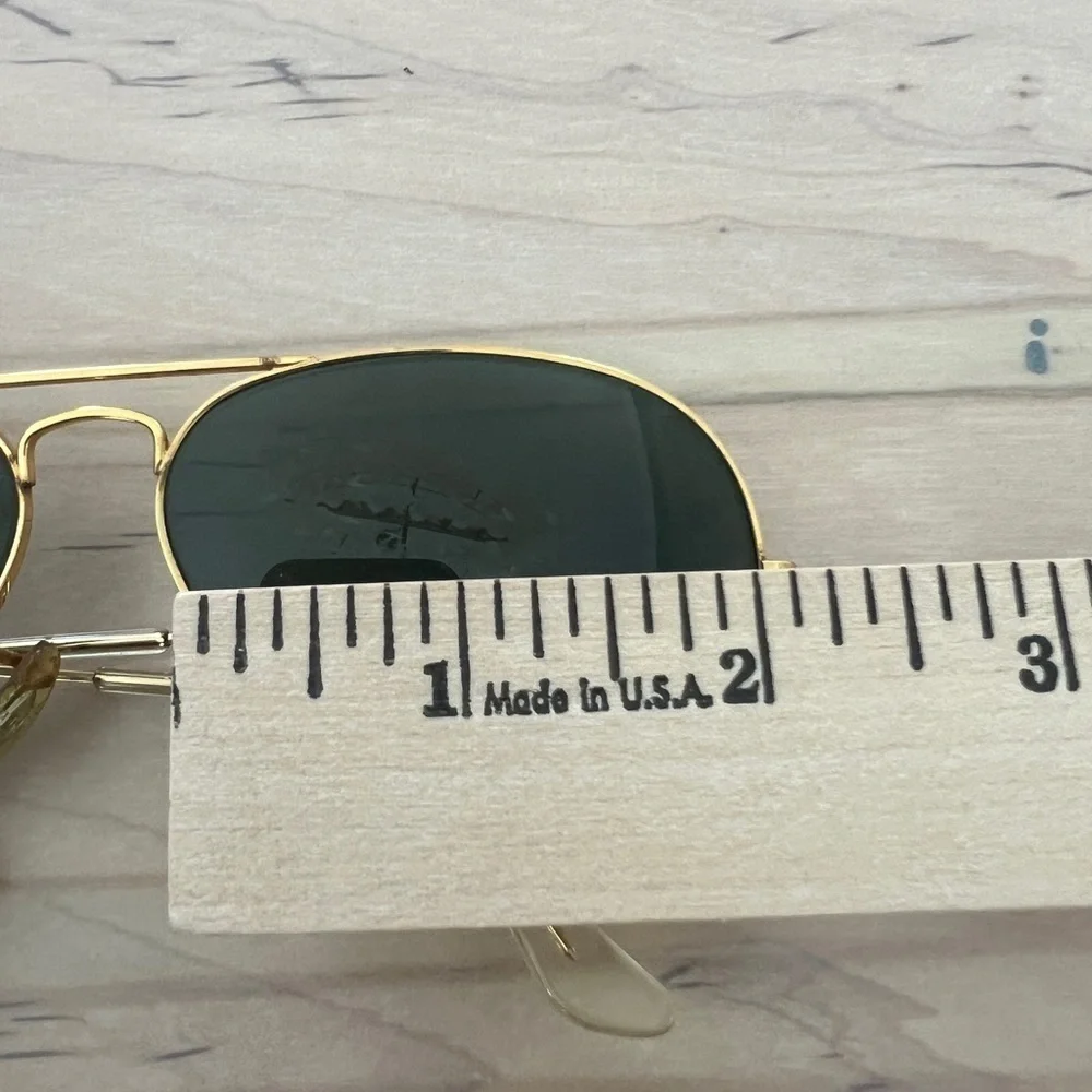 Vintage 1990’s B&L LO205 Ray Ban USA Aviator Sunglasses Gold Plate and Case